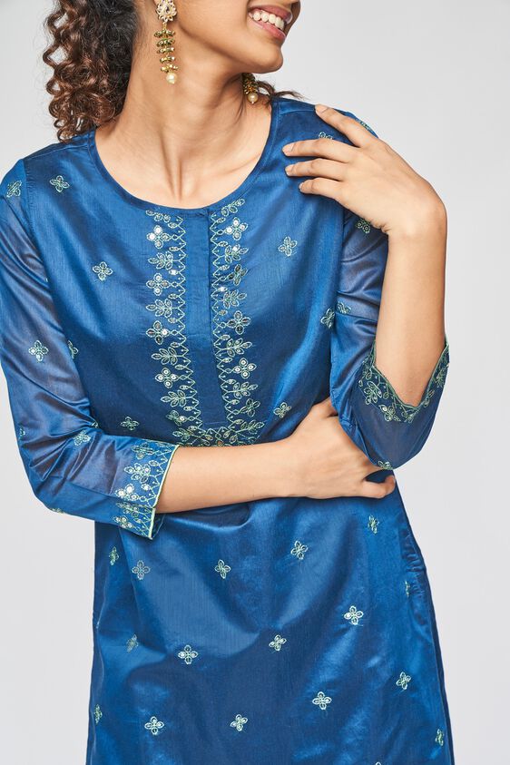 Buy Midnight Blue Embroidered Straight Kurta Apparel for Women at Global  Desi